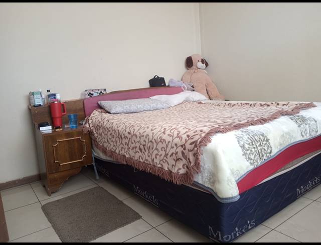 9 BEDROOM HOUSE FOR SALE IN BOKSBURG NORTH